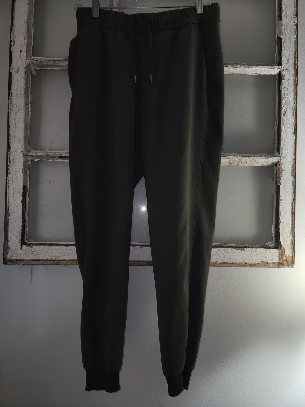 Lululemon Green Jogger Pants - Casual Drawstring Sweatpants